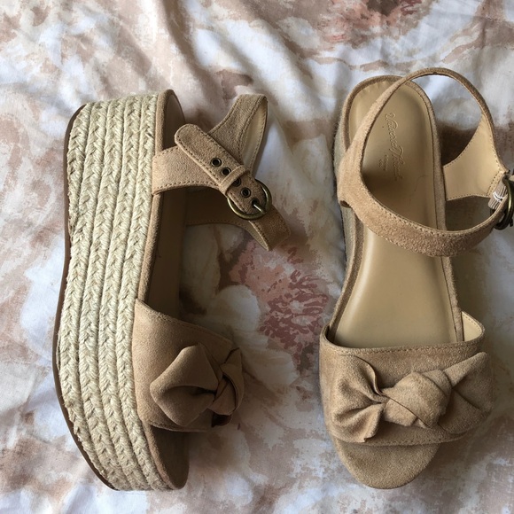 Universal Thread Shoes - Universla Thread knotted bow platform wedges